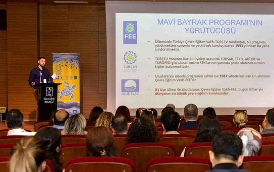 Manavgat'ta turizm sezonu öncesi mavi bayrak bilgilendirme toplantısı