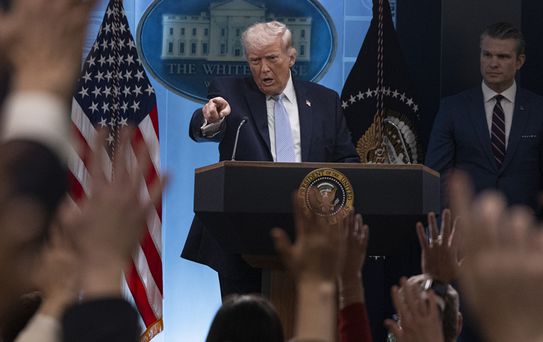 Trump bizzat duyurdu! İki ülke 34 yıl sonra görüşecek