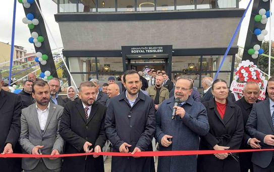 Arnavutköy'de 3 yeni eser hizmete açıldı, yaşam merkezinin temeli atıldı