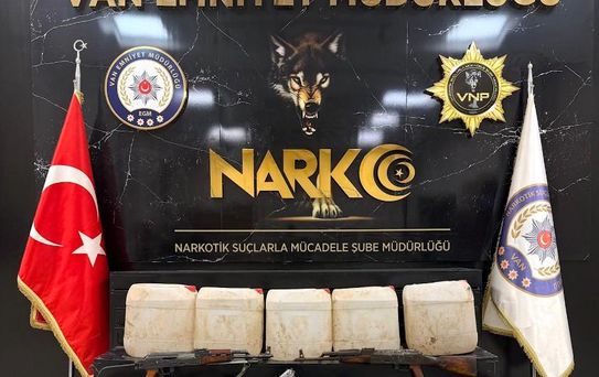 Van'da Uyuşturucu Operasyonu: 162 Kilo Asetik Anhidrit Ele Geçirildi