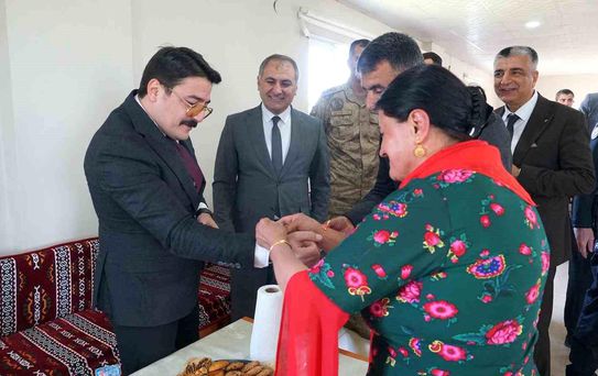 Beşiri'de Ezidilerin Çerşema Sor Bayramı Kutlandı