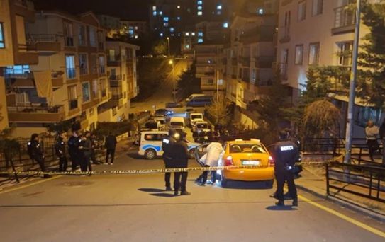 Takside çıkan tartışmada arkadaşını tabanca ile vurdu