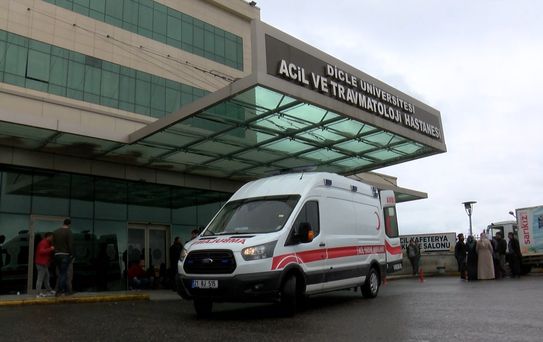 Yıldırım Düşmesi Sonucu Kadın Yaralandı