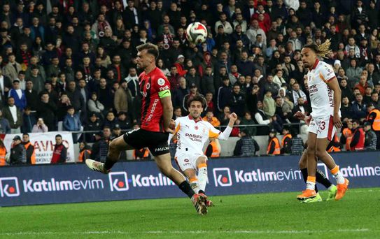 Galatasaray, Gençlerbirliği'ni 2-1 Mağlup Etti