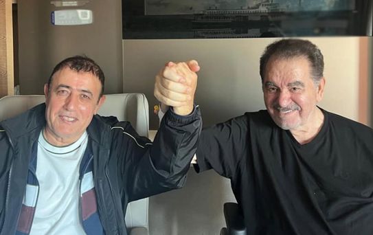 İbrahim Tatlıses'ten ameliyat sonrası ilk kare 