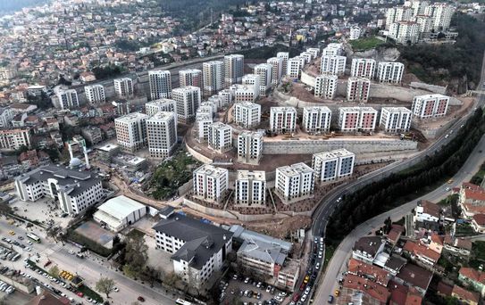 Cedit Kentsel Dönüşüm Projesi'nde çevre düzenlemesi devam ediyor