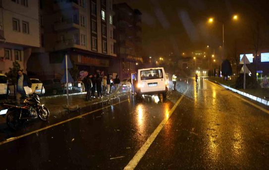 Nevşehir'de Minibüs Kazası: Sürücü Yaralandı