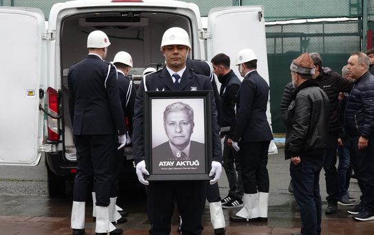 Atay Aktuğ İçin Anma Töreni Düzenlendi
