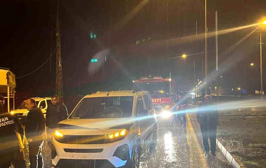 Van'da Trafik Kazası: 1 Yaralı