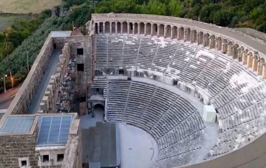 Engelli Bireyler VR ile Aspendos'u Gezdi