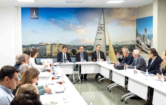 İzmir'in 8 bin 500 yıllık hazinesi masaya yatırıldı