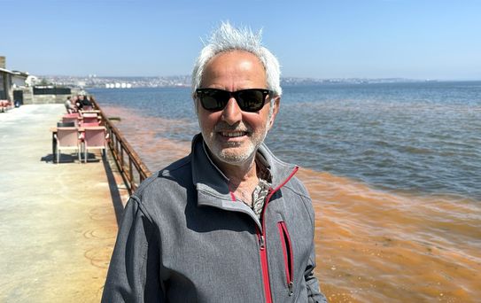 Görüntü Marmara'dan! Deniz turuncu renge büründü