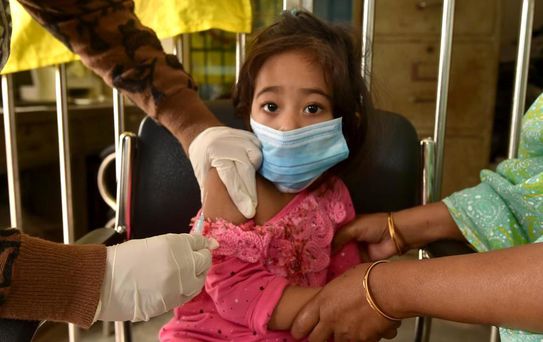Bangladeş'te Kızamık Aşısı Kampanyası