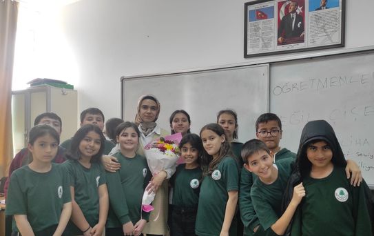 Öğrencilerden Öğretmenlerine Duygusal Destek