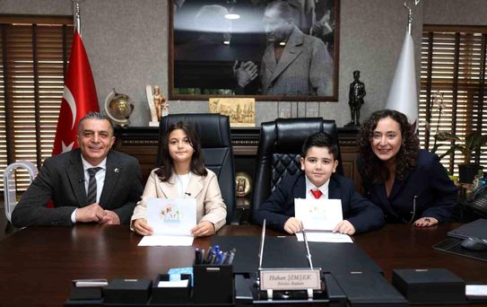 Başkan Şimşek 23 Nisan'ı çocuklarla beraber geçirdi