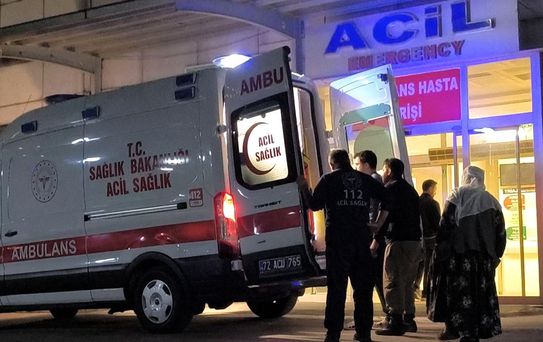 17 Yaşındaki Genç Yabani Ot ve İlaçtan Zehirlendi