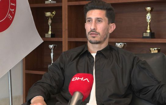 Burak Öksüz depremde yaşadıklarını 3 yıl sonra anlattı: Oturduğum bina...