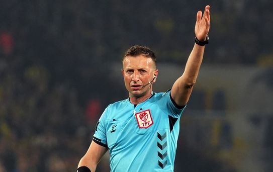 Galatasaray - Fenerbahçe derbisinin hakemi belli oldu