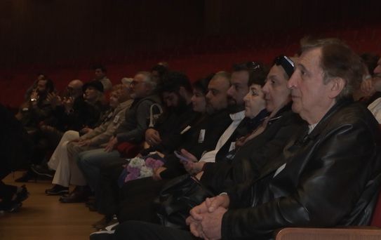 Oyuncu Ferdi Atuner son yolculuğuna uğurlandı! Kalbi o acıya dayanamadı