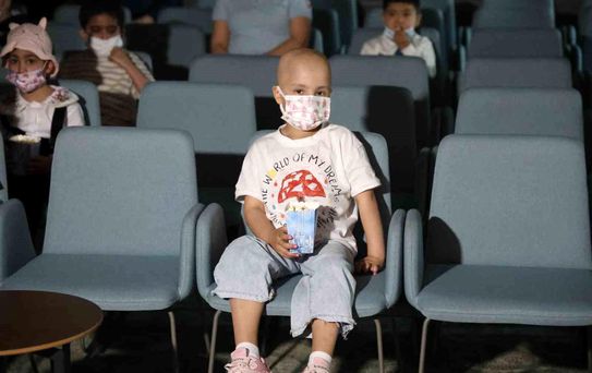 Lösemi Tedavisi Gören Çocuklar Bayramda Sinema Keyfi Yaşadı