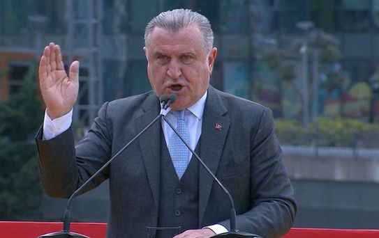 Bakan Osman Aşkın Bak dev tesisin temel atma töreninde konuştu: Şampiyon Cimbom için...