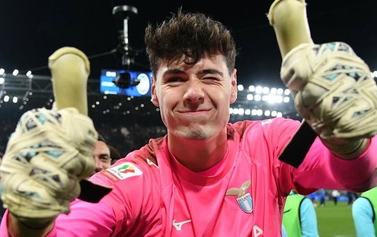 Üst üste 4 penaltı kurtaran Motta, takımını tek başına finale çıkardı