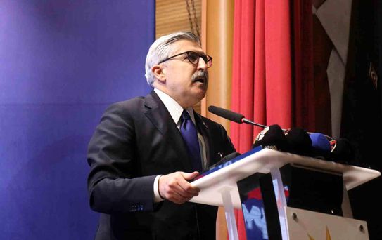 AK Parti Genel Başkan Yardımcısı Yayman: 'Yenilen pehlivan güreşe doymazmış'