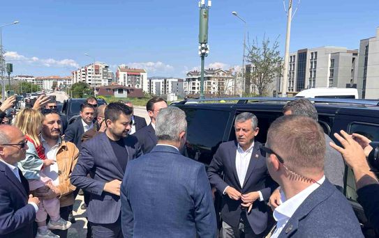 CHP Genel Başkanı Özel, tutuklu Mustafa Bozbey'i cezaevinde ziyaret etti
