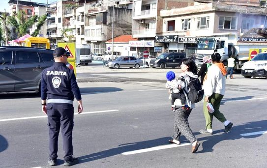 İncirliova'da zabıta ekipleri vatandaşlar için sahada