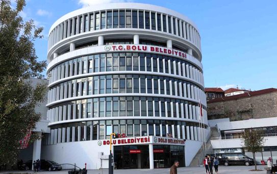 3 Belediye Başkan Yardımcısı tutuklanan Bolu Belediyesi'nde yeni atama