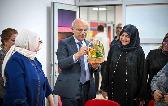 Malatya Büyükşehir Belediyesi'nden üreten kadınlara büyük destek