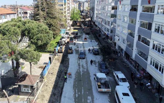 Samsun'da yol ve kaldırımlar yenileniyor