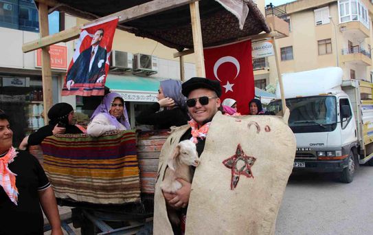 27. Geleneksel Kumluca Tarım ve Seracılık Festivali Yörük Göçü ile başladı