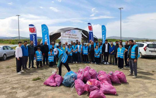Avrasya Federasyonu'ndan Kale Salkımlı'da kıyı temizliği