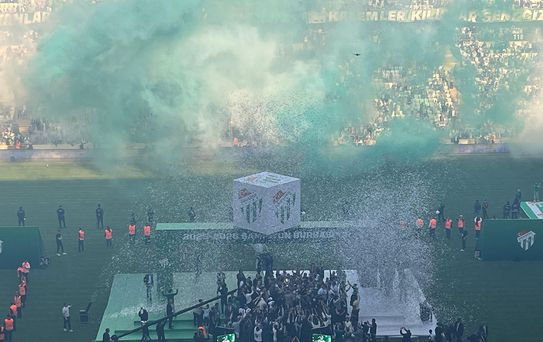 Bursa'da tarihi akşam, timsah 1. Lig'e geri döndü