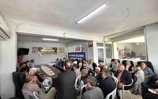 Selendi AK Parti'de mahalle başkanları toplandı