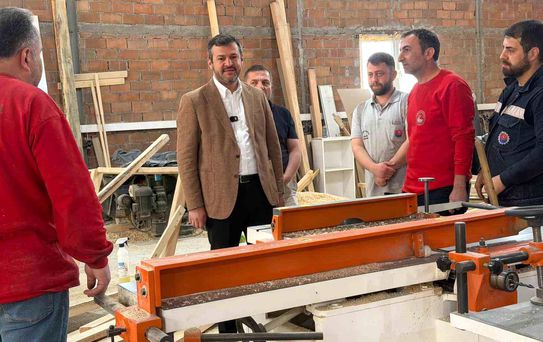 Başkan Çetinkaya'dan üretim hamlesi: Belediye marangozhanesinin kapasitesi 3 kat arttı