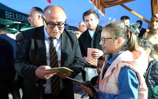 Erdemli'de 4. Kitap ve Edebiyat Günleri yoğun ilgiyle tamamlandı