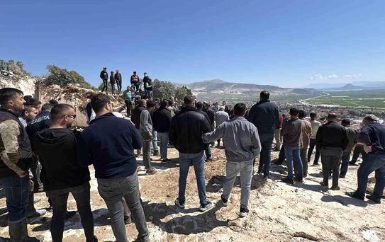 Karamanlı'da vatandaşlar mermer ocağına karşı ayaklandı