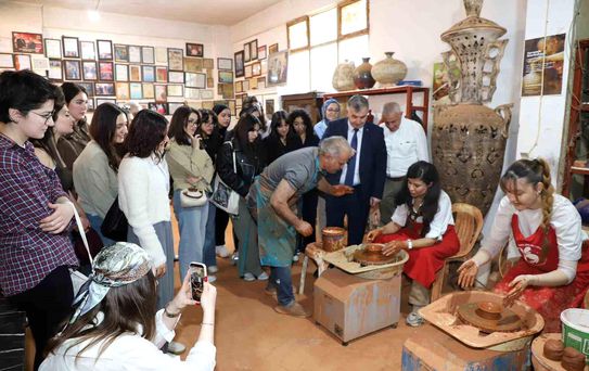 Menemen, geleceğin mimar ve restorasyon uzmanlarını ağırladı