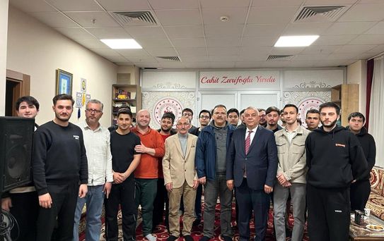 Başkan Bıyık üniversite gençliği ile bir araya geldi