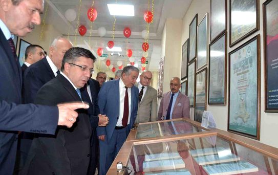 BAÜN İlahiyat Fakültesinden ünlü çizer Hasan Aycın'a vefa