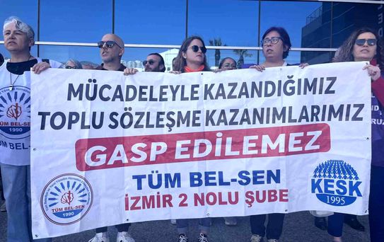 İzmir'de TİS krizi; Memurlar anlaşmazlık halinde CHP il binasına yürüyecek