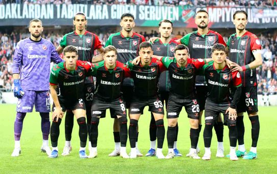 Karşıyaka, play-off'a veda etti
