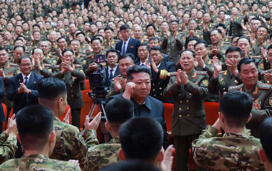 Kim askerlerine esir düşmeyi yasakladı: Risk oluştuğunda intihar edin