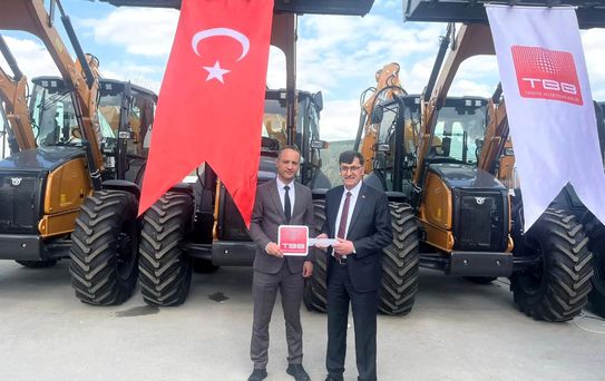 Kütahya Belediyesi'ne TBB'den araç desteği