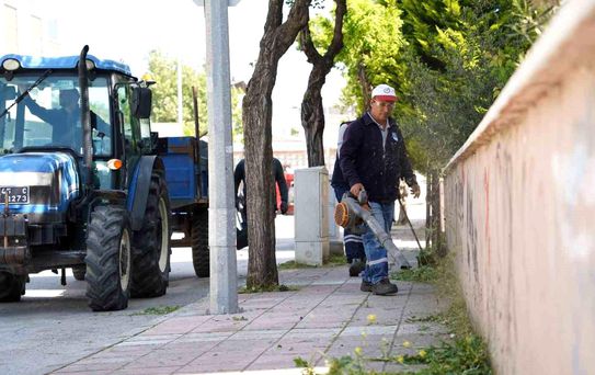 Yunusemre'de yaz mesaisi başladı