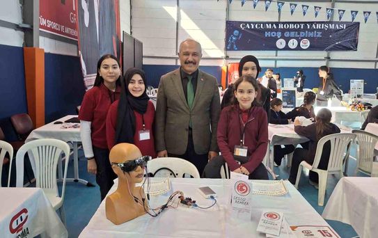 Devrekli öğrenciler robot yarışmasında birinci oldular
