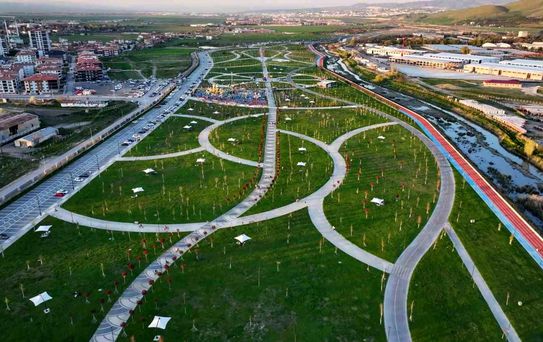 Yeşil ve huzurun buluşma noktası: Sincan Park