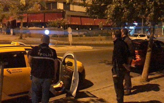 Düğünden sonra sandalyeler yolu kapattı, taksiciyi bıçaklayarak öldürdü